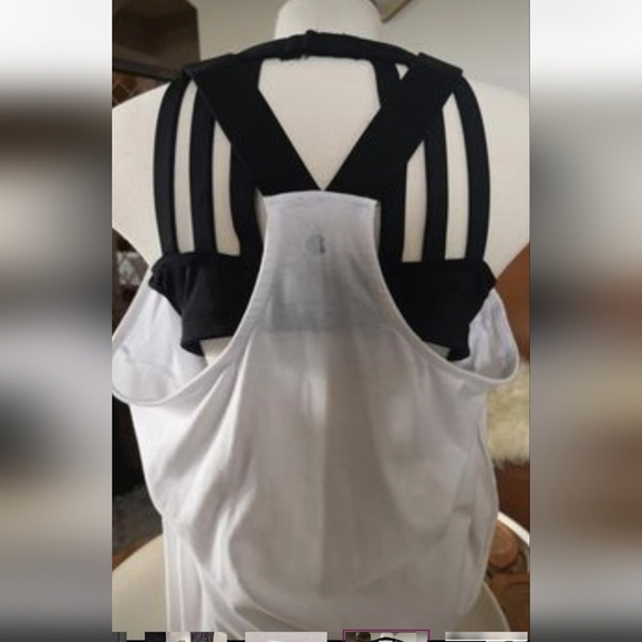 Livi Active glam rock active strappy tank Size 22/24 - Picture 9 of 11